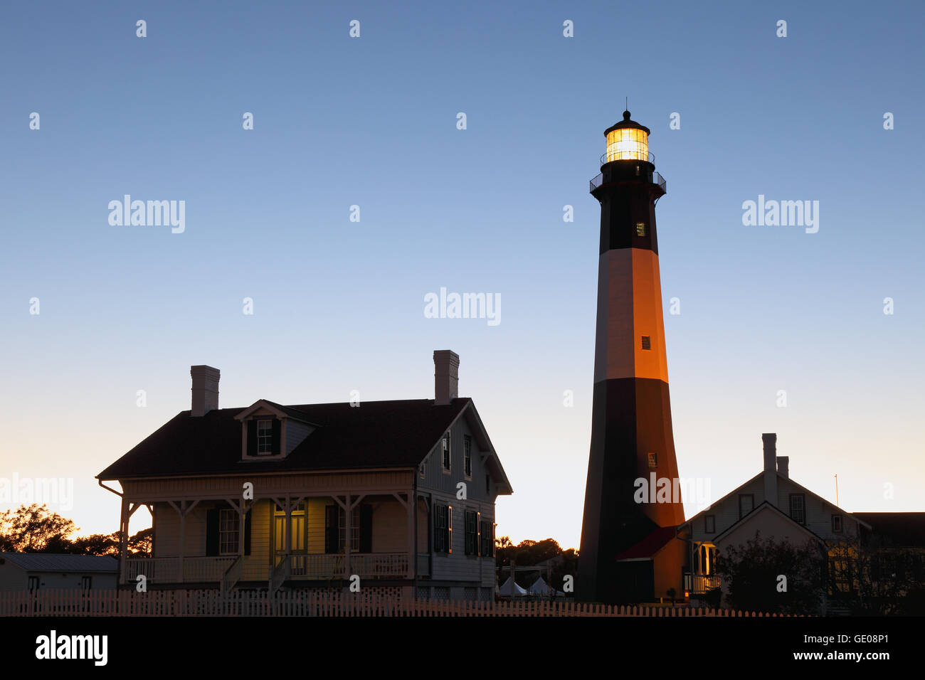 Geographie/Reisen, USA, Georgia, Bluffton, Tybee Island Lighthouse, gebaut 1736, Außenansicht, Additional-Rights - Clearance-Info - Not-Available Stockfoto