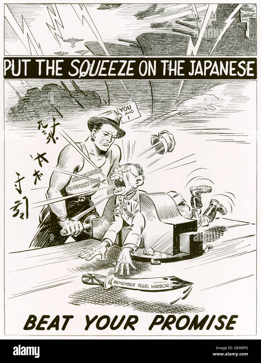 "Die Japaner die Squeeze anziehen! Schlagen die Promise'US Regierung des 2. Weltkrieges Anti-japanischen Propagandaplakat 1942 veröffentlicht zeigt 2 amerikanische Arbeiter Zerkleinerung ein japanisches Soldaten mit übertriebenen Rassenmerkmale in einen Schraubstock. Siehe Beschreibung für mehr Informationen. Stockfoto