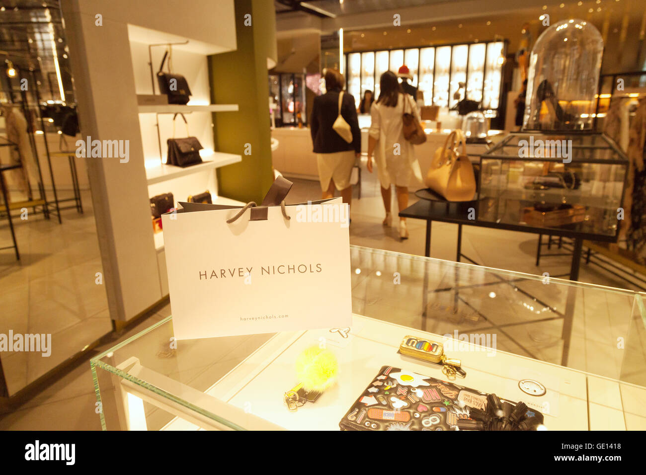 Das Innere des das Kaufhaus Harvey Nichols; das Postfach, Birmingham UK Stockfoto