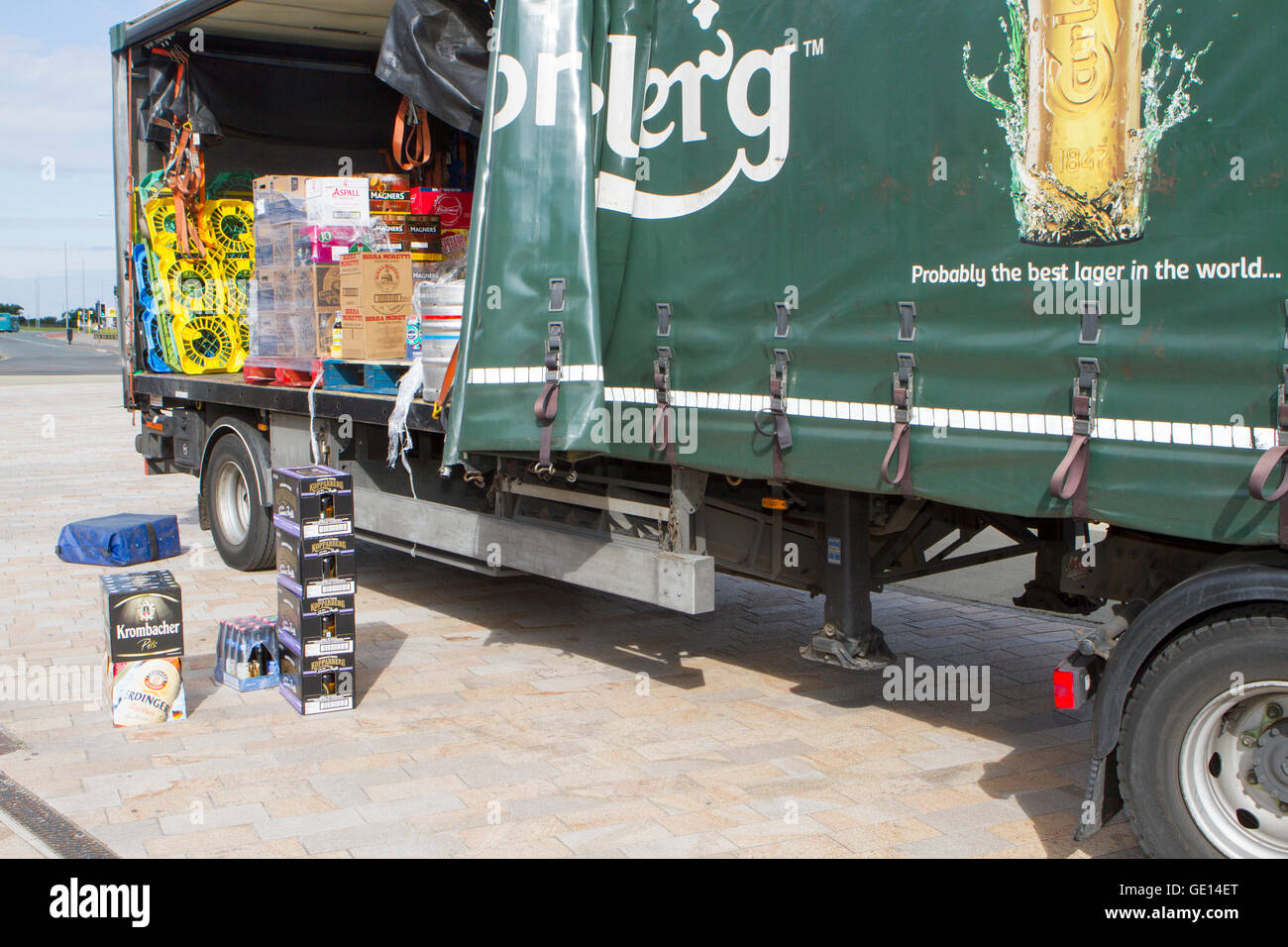 Carlseberg heißem Wetter Lieferung in New Brighton, Wallasey, UK Stockfoto
