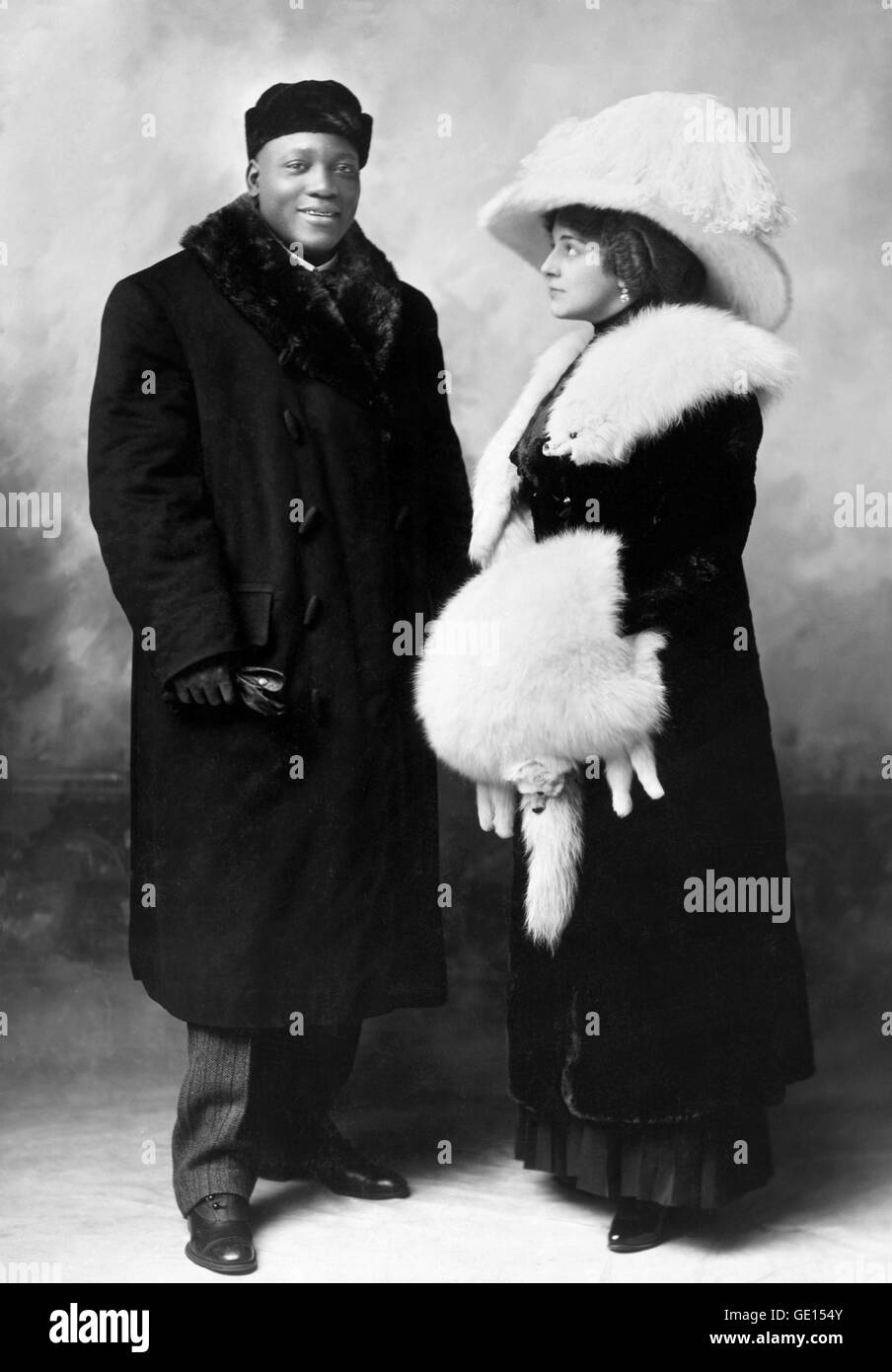 Jack Johnson, Schwergewichtsboxer. Porträt von John Arthur "Jack" Johnson (1878-1946), mit seiner Frau Etta, von Elmer Chickering c.1910 Stockfoto