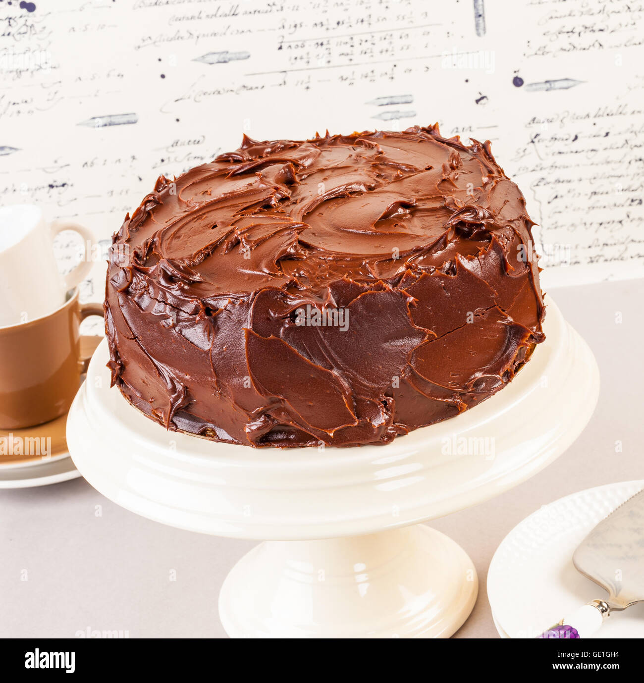 Devil's Food Cake ist eine Dichte, reiche Schokoladenkuchen, sehr beliebt in den USA Stockfoto