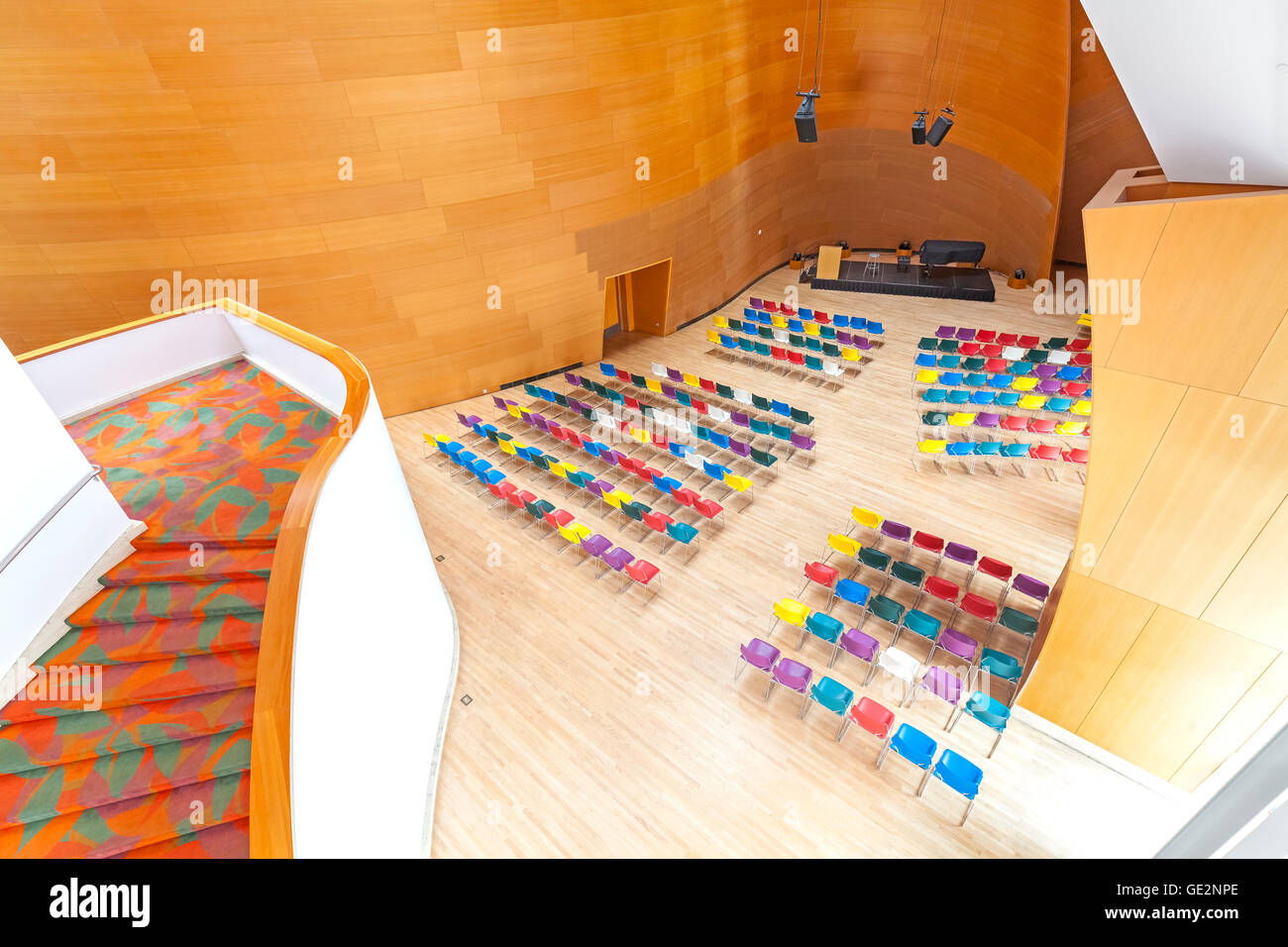 Innenraum der Walt Disney Concert Hall von Frank Gehry gestalteten Halle. Stockfoto