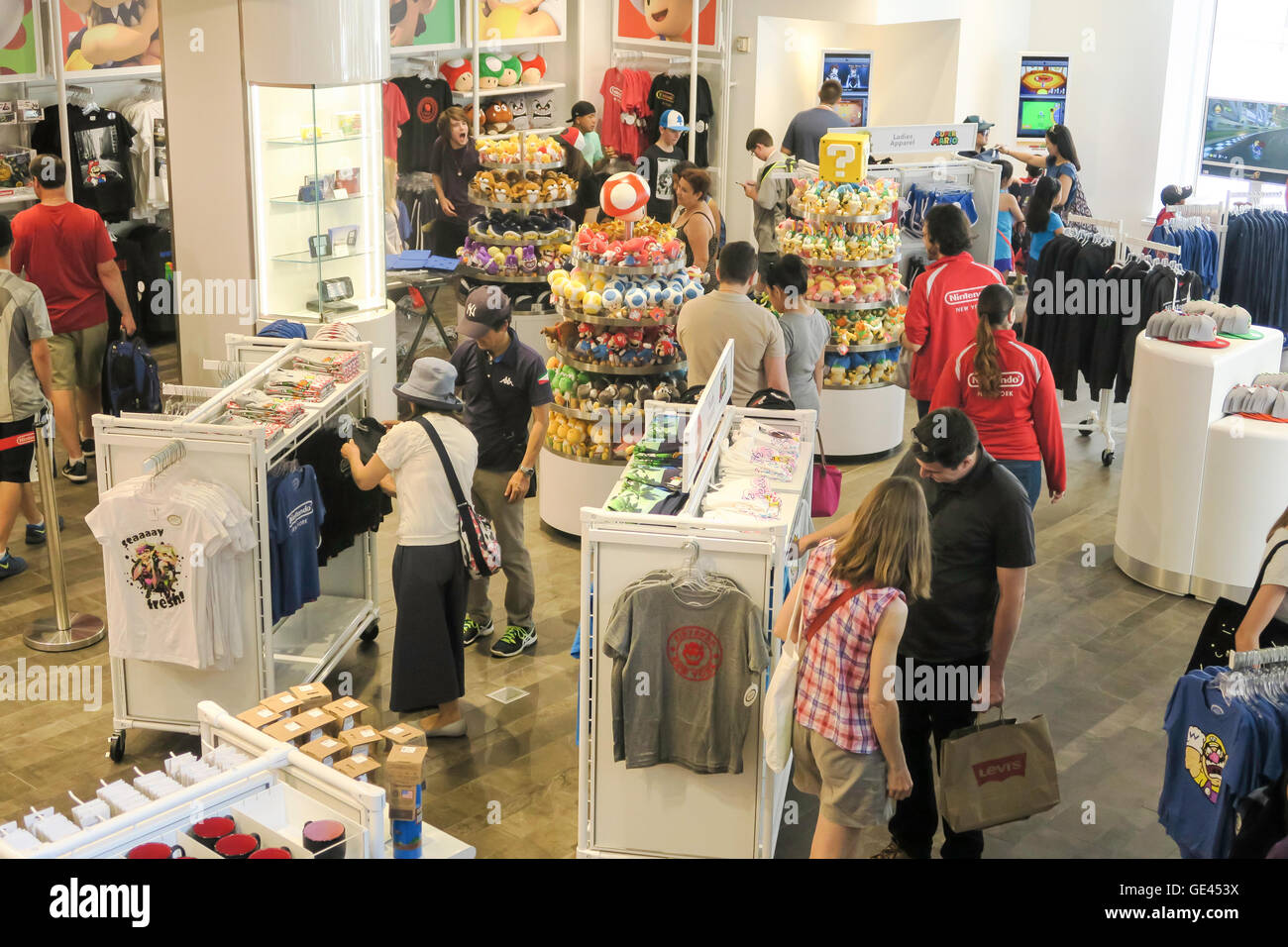 Nintendo New York Store Interieur, Rockefeller Center, NYC, USA Stockfoto