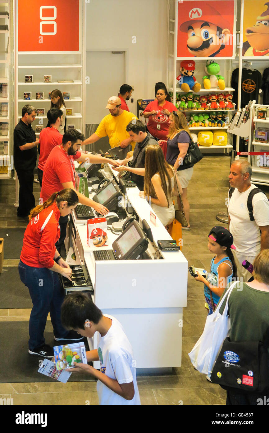 Nintendo New York Store Interieur, Rockefeller Center, NYC, USA Stockfoto