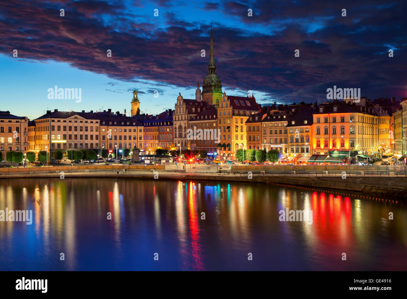 Stockholm. Bild von Stockholm während der blauen Dämmerstunde. Stockfoto
