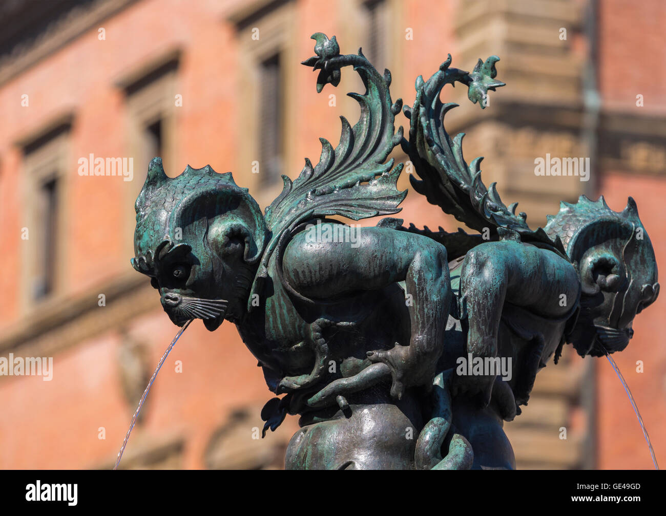 Florenz, Provinz Florenz, Toskana, Italien.  Piazza della Santissima Annunziata.  Detail des Brunnens Stockfoto