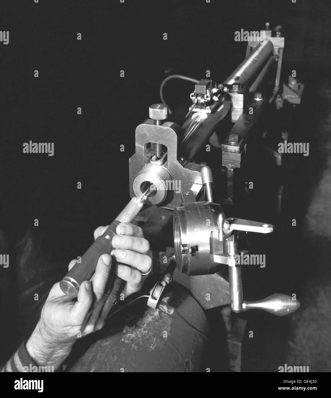 Ein Foto, das einen Überschallwindkanal zeigt, eine fortschrittliche Versuchsanlage, die entwickelt wurde, um aerodynamische Eigenschaften von Hochgeschwindigkeitsflugzeugen zu testen. Stockfoto