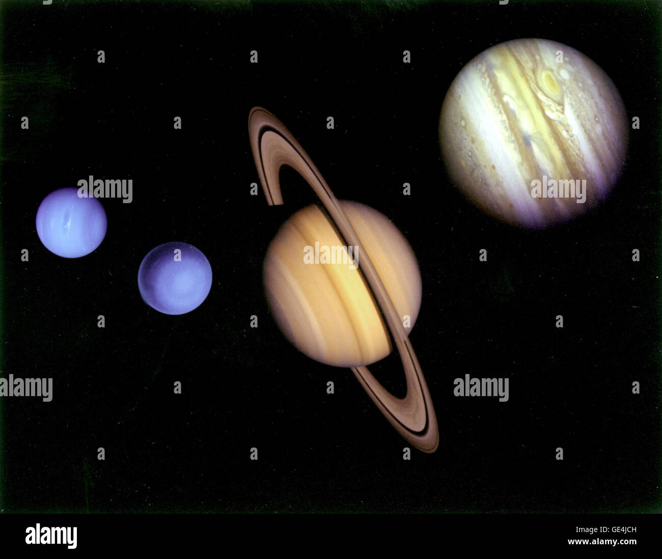 Diese Montage von Bildern der Planeten besucht von Voyager 2 wurde aus einer Assemblage von Aufnahmen der Raumsonde Voyager 2 hergestellt. Das Voyager-Projekt wird für die NASA vom Jet Propulsion Laboratory, Pasadena, Kalifornien geleitet.  Bild-Nr.: PIA01483 Stockfoto