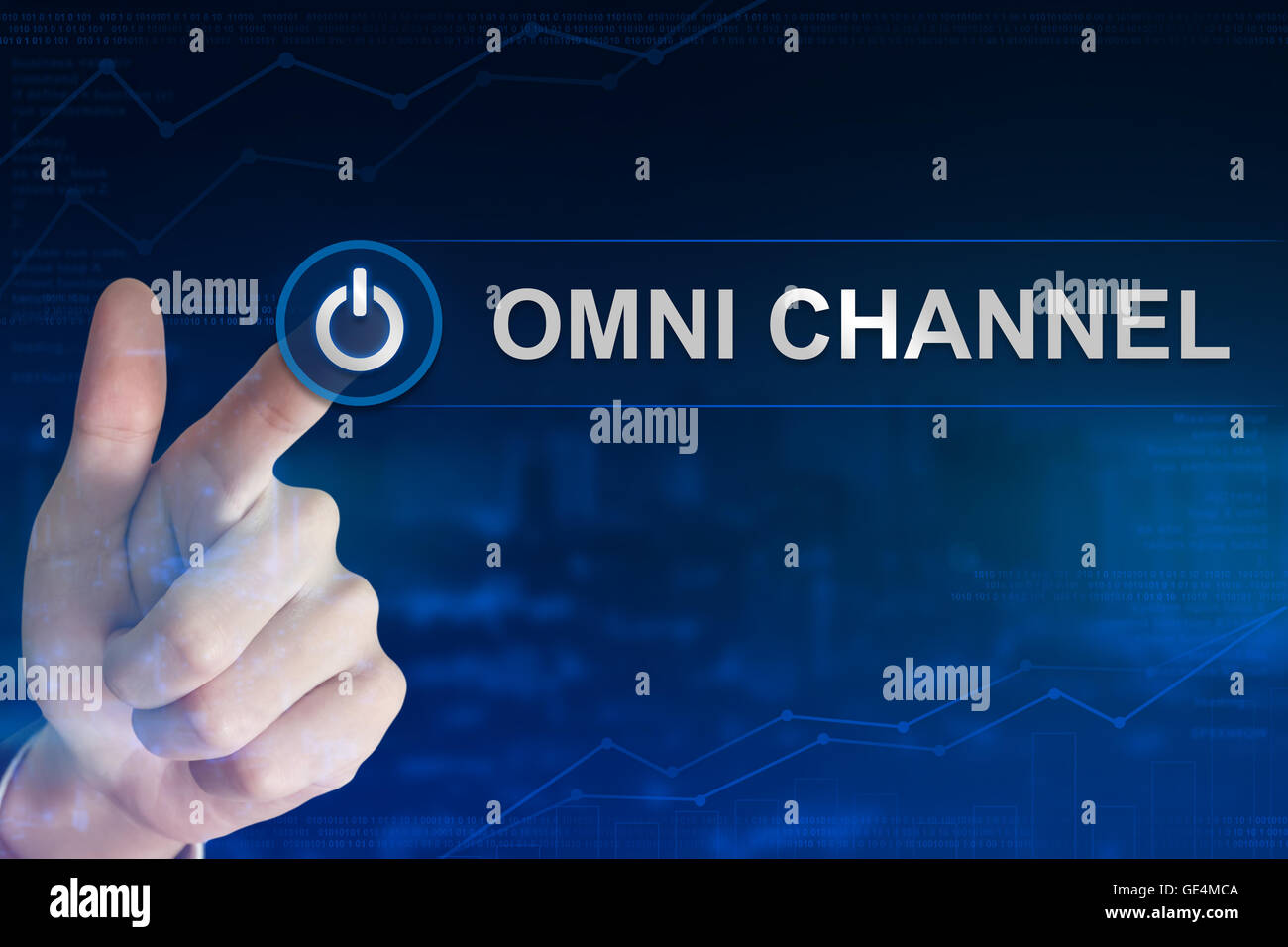 Doppelbelichtung Business hand klicken Omni Kanaltaste mit unscharfen Hintergrund Stockfoto
