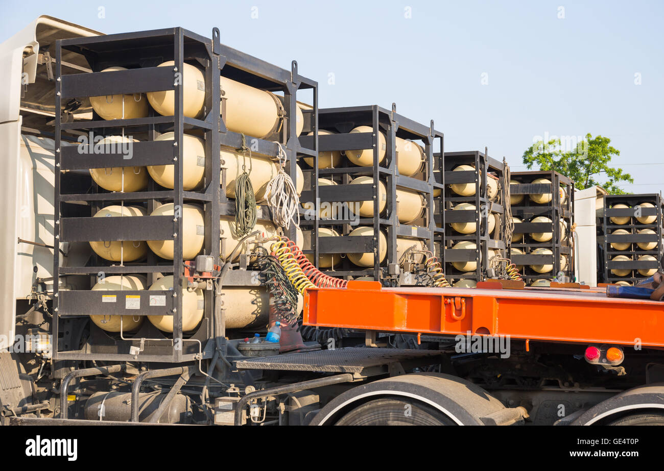 CNG/NGV Gas Behälter Kraftstoff für schwere Lkw auf LKW Stockfoto