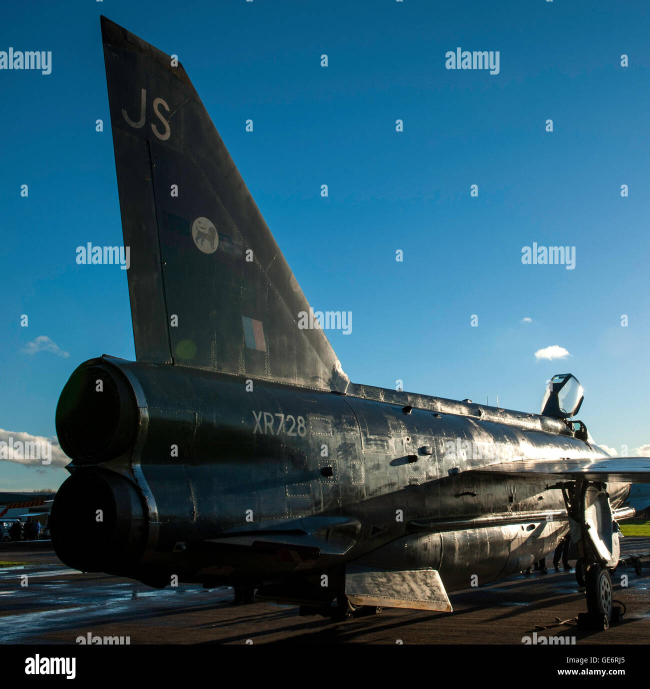 Die Lightning Erhaltung Gruppe Blitz XR728 in der untergehenden Sonne am Flugplatz Bruntingthorpe Stockfoto