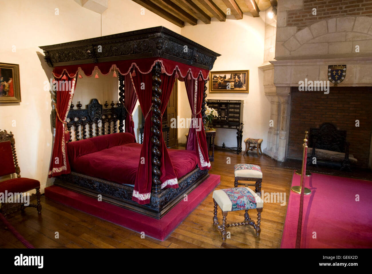 Blick auf Leonardo da Vincis Schlafzimmer in der Villa Clos Luce in Amboise, Frankreich, 26. Juni 2008. Stockfoto
