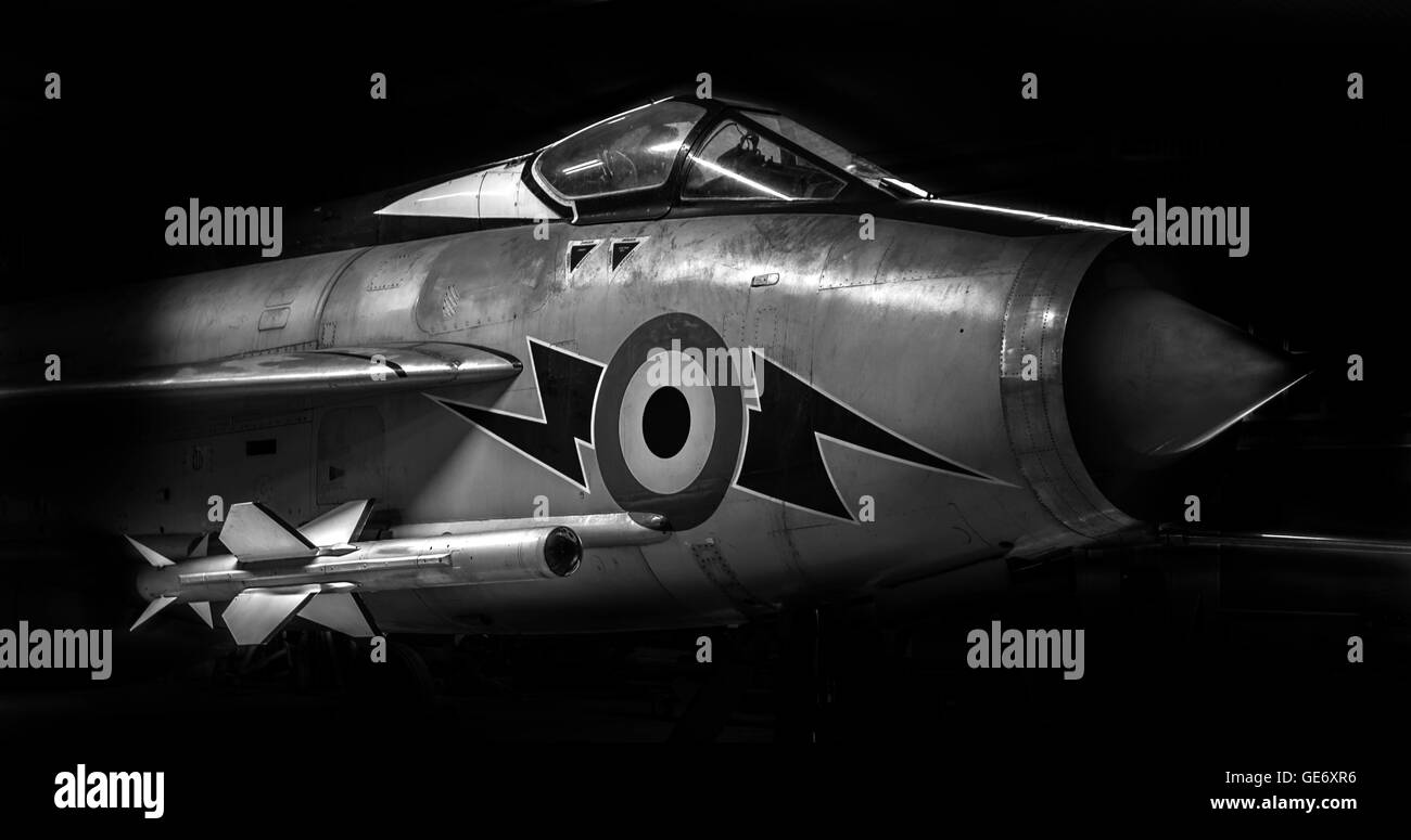 Die Lightning Erhaltung Gruppe Blitz F-3 XR713 am Flugplatz Bruntingthorpe Stockfoto