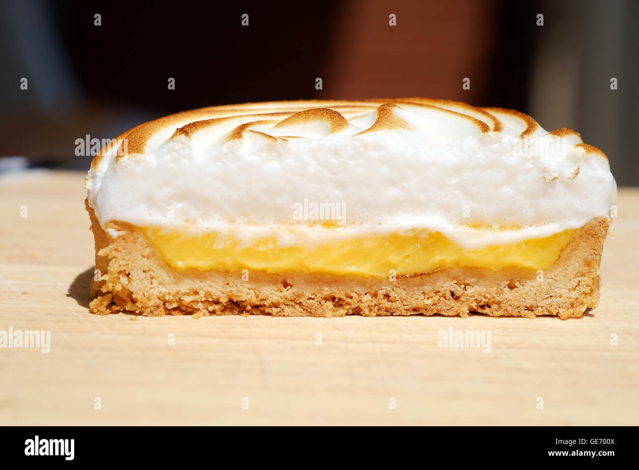 Eine lecker aussehende Zitronen-Baiser-Kuchen Stockfoto