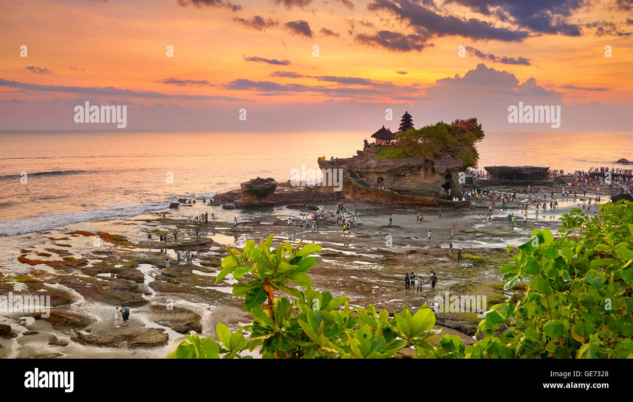 Tanah Lot Tempel bei Sonnenuntergang, Bali, Indonesien Stockfoto
