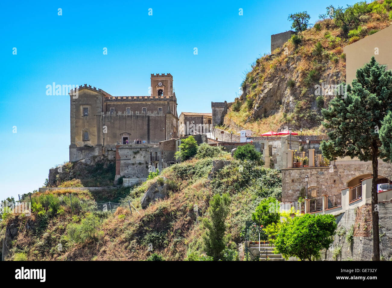 Die Kirche von San Nicolo in Savoca, Sizilien, Italien, Stockfoto