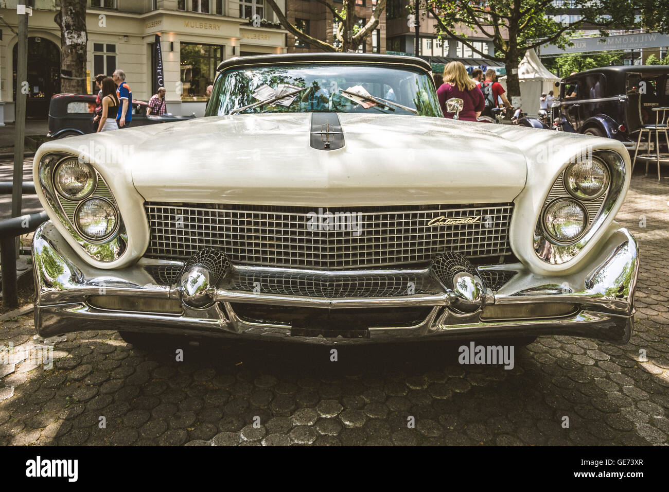 BERLIN - 5. Juni 2016: Full-Size-Luxus-Auto Lincoln Continental Mk III. Vintage Tonen. Classic Days Berlin 2016. Stockfoto