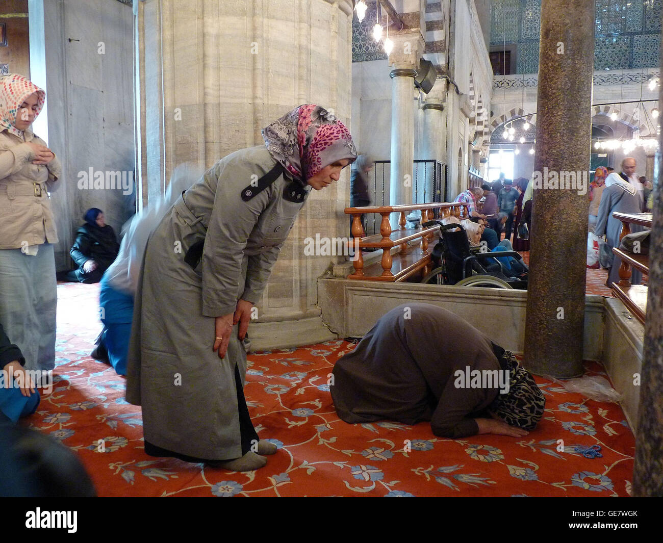 Die muslimische Frau zu beten. Stockfoto