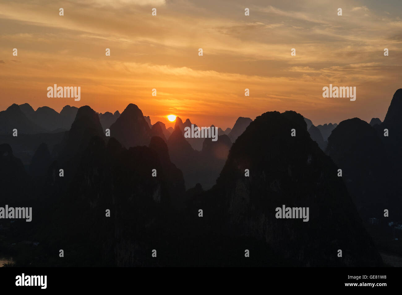 Spektakulären Blick auf die Berge von Laozhai Shan Berg, Xingping, autonome Region Guangxi, China Stockfoto