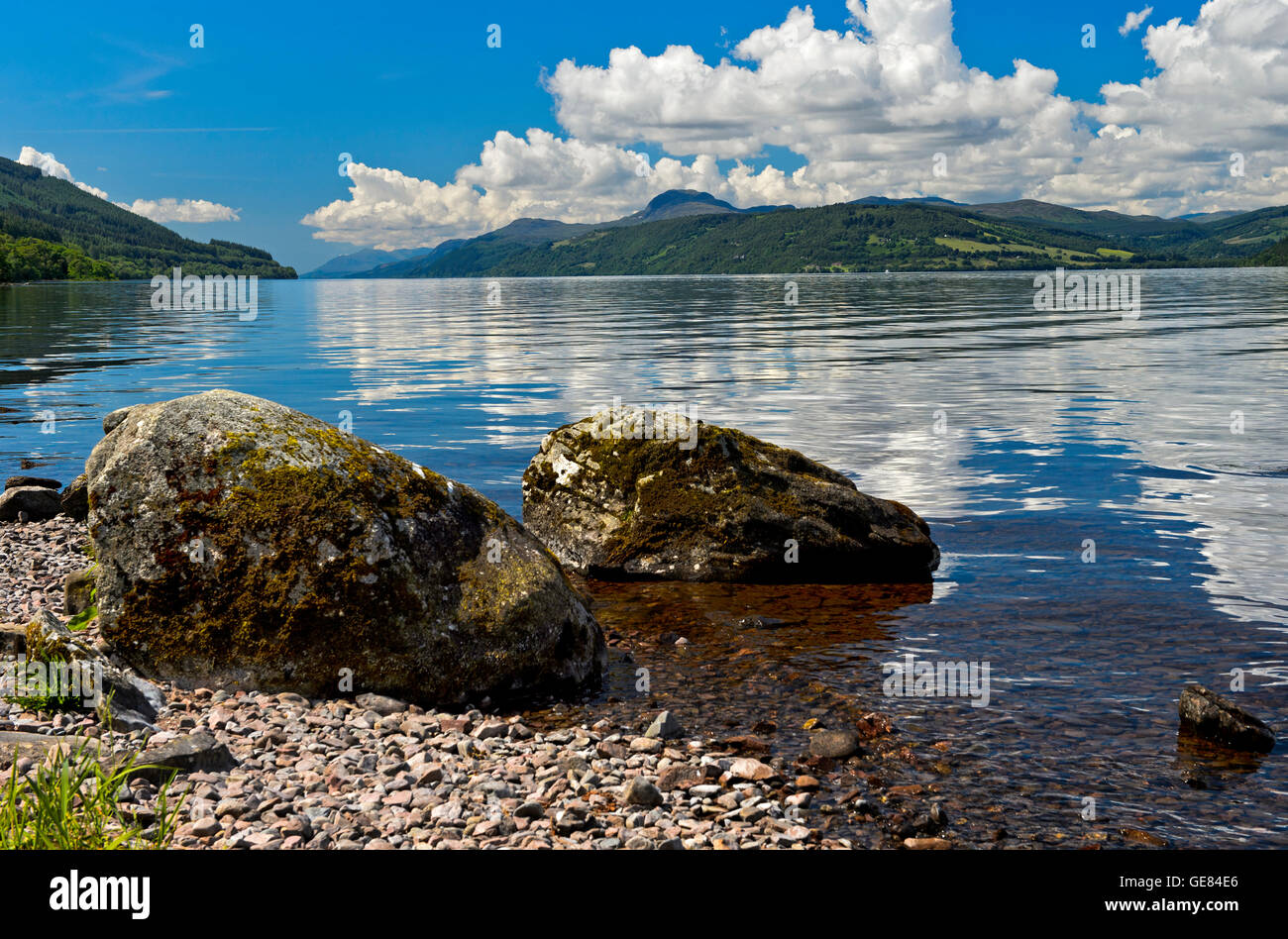 Loch Ness in der Nähe von Foyers, Schottland, Großbritannien Stockfoto