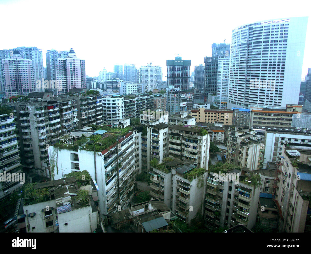 Mit einer Bevölkerung von mehr als 30.000.000 Menschen ist Chongqing die größte Stadt in China. Stockfoto