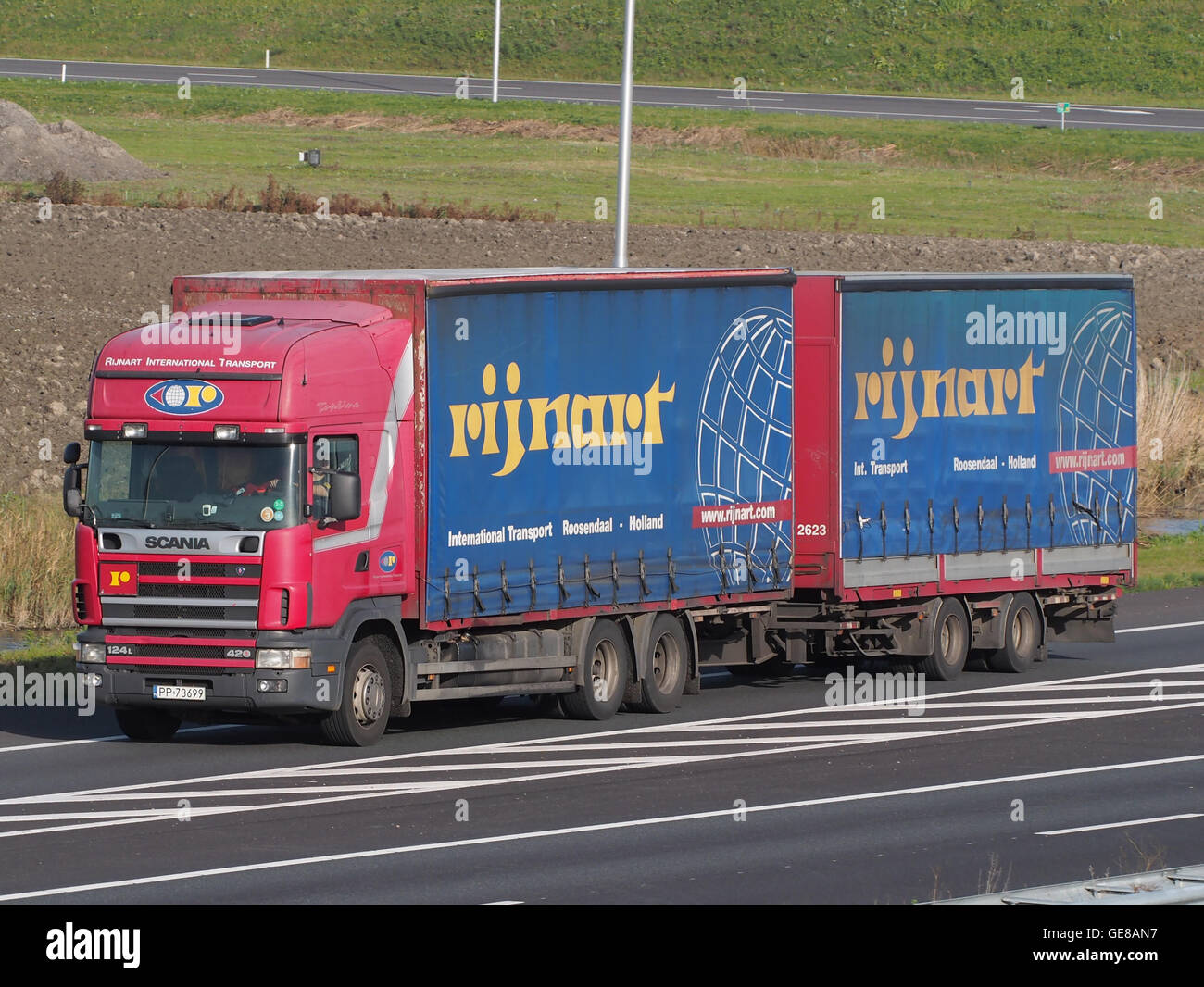 420 Scania 124L, Rijnart internationale Transporte Stockfoto