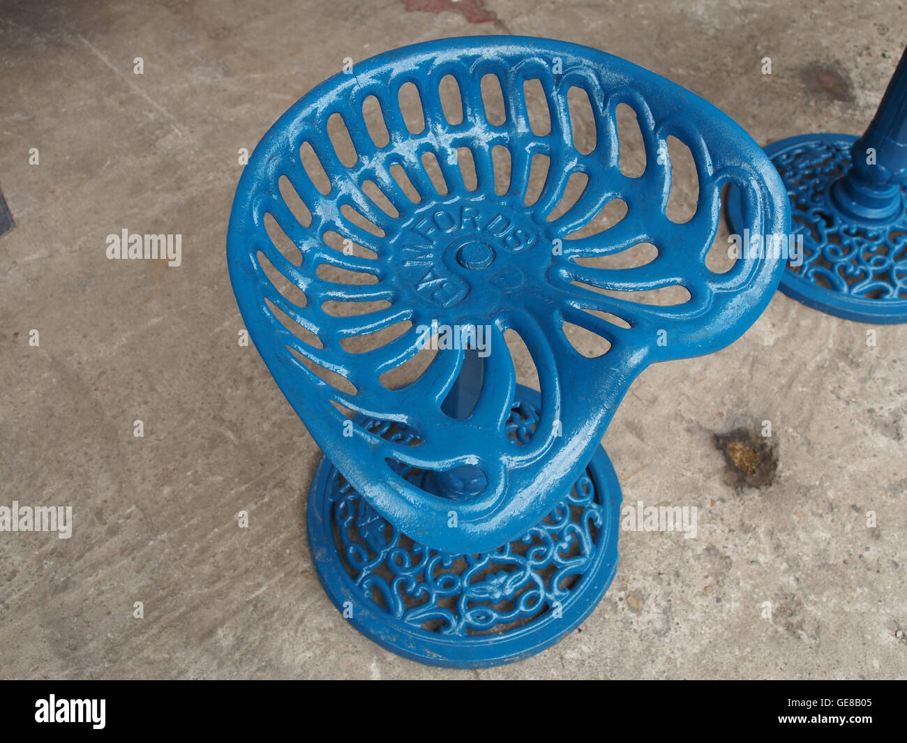 Bamfords-Ausrüstung im Museum für Nostalgie und Technologie mit historischen Maschinen und Werkzeugen. Das Museum würdigt technologische Fortschritte früherer Epochen und zeigt Gegenstände wie landwirtschaftliche und industrielle Geräte von Bamfords, einer historischen britischen Marke. Stockfoto