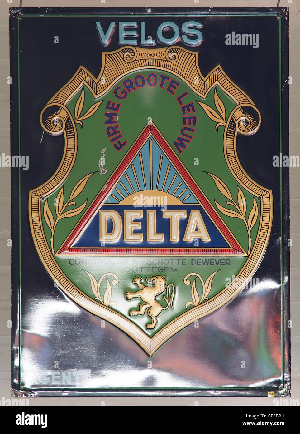 Delta-Firme Groote Leeuw, Emaille Werbeschild Stockfoto