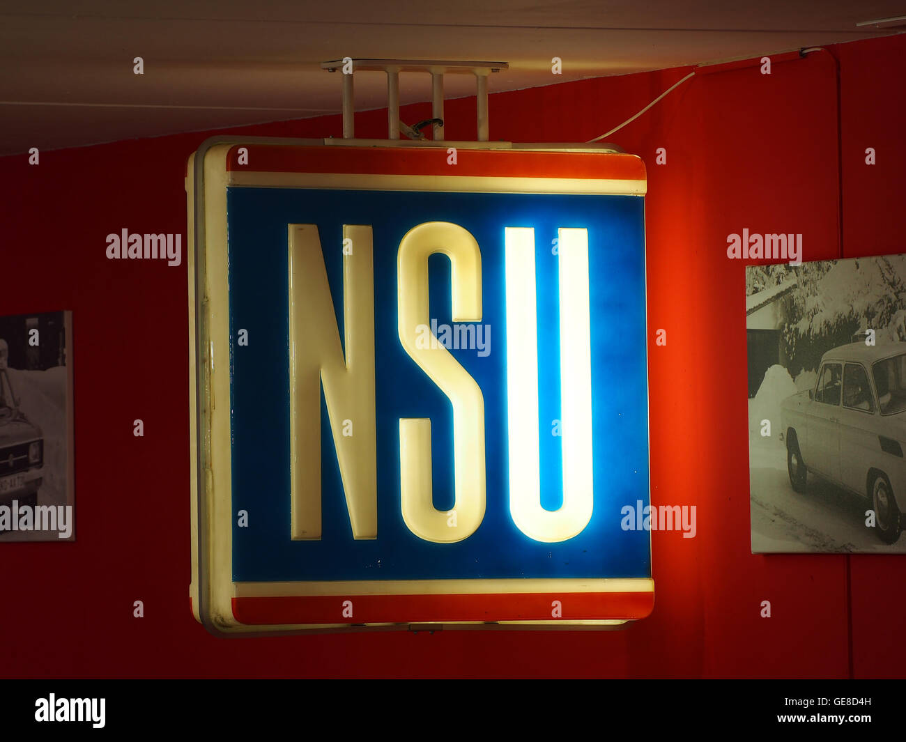 NSU leuchtende Werbeschild Bild 3 Stockfoto