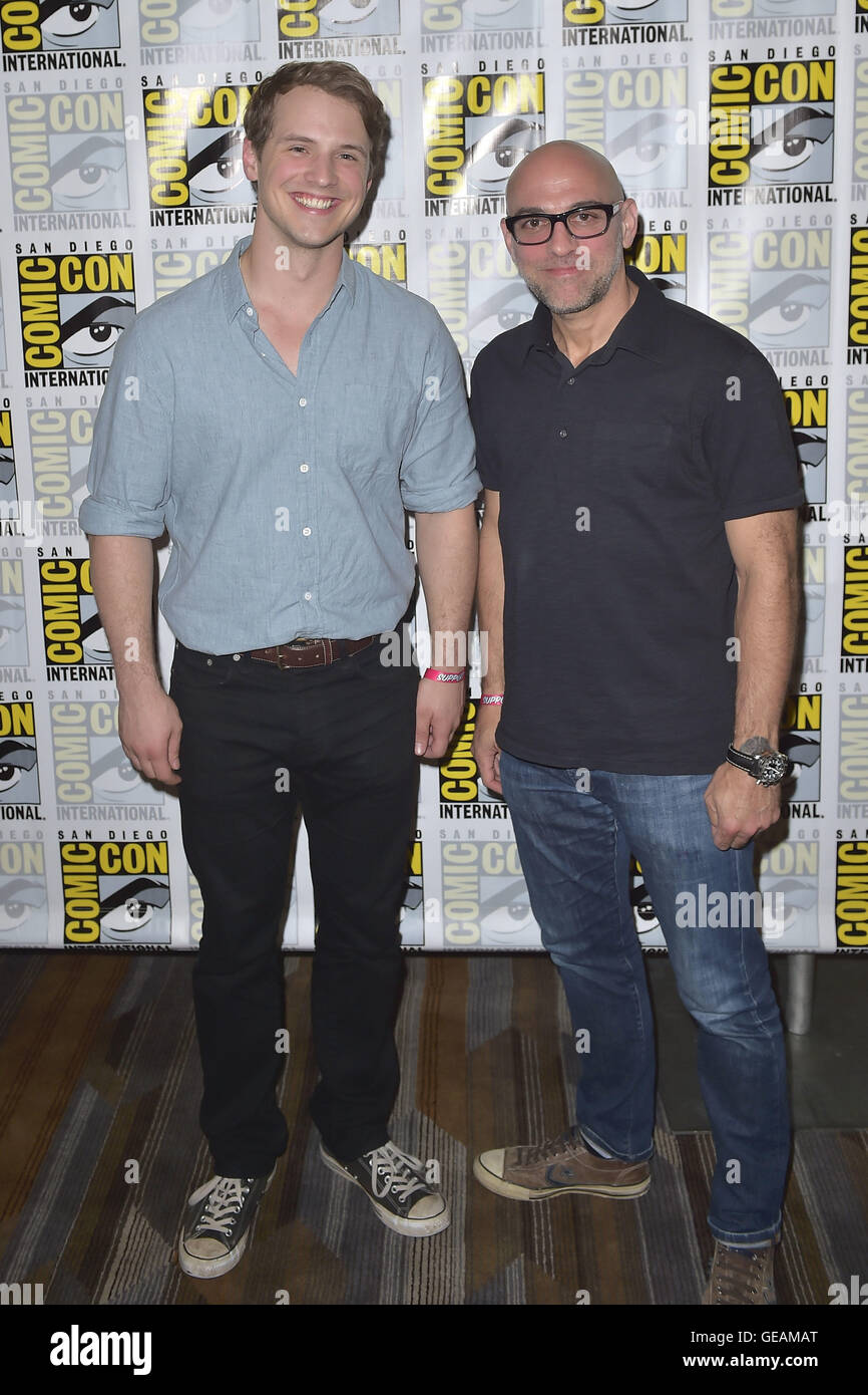 Freddie Stroma Und Marcos Siega bei einem Fototermin für die TV-Serie "Time After Time" bei der San Diego Comic-Con International 2016 im Bayfront Hilton. San Diego, 23.07.2016 | Verwendung Weltweit/Picture alliance Stockfoto