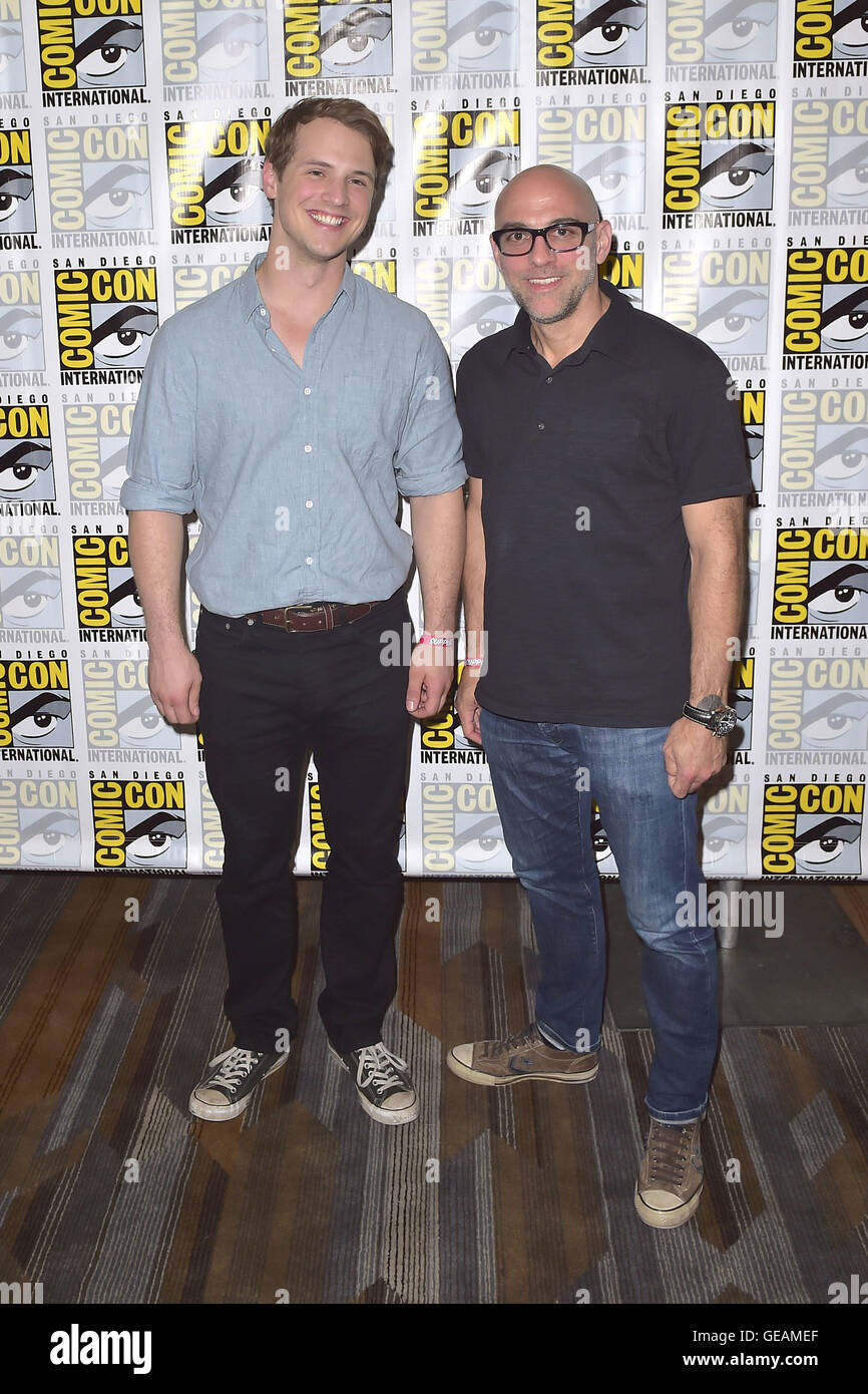 Freddie Stroma Und Marcos Siega bei einem Fototermin für die TV-Serie "Time After Time" bei der San Diego Comic-Con International 2016 im Bayfront Hilton. San Diego, 23.07.2016 | Verwendung Weltweit/Picture alliance Stockfoto