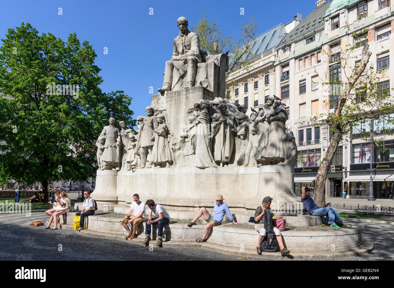 Budapest: quadratisch Vörösmarty ter mit Denkmal Mihaly Vörösmarty, Ungarn, Budapest, Stockfoto