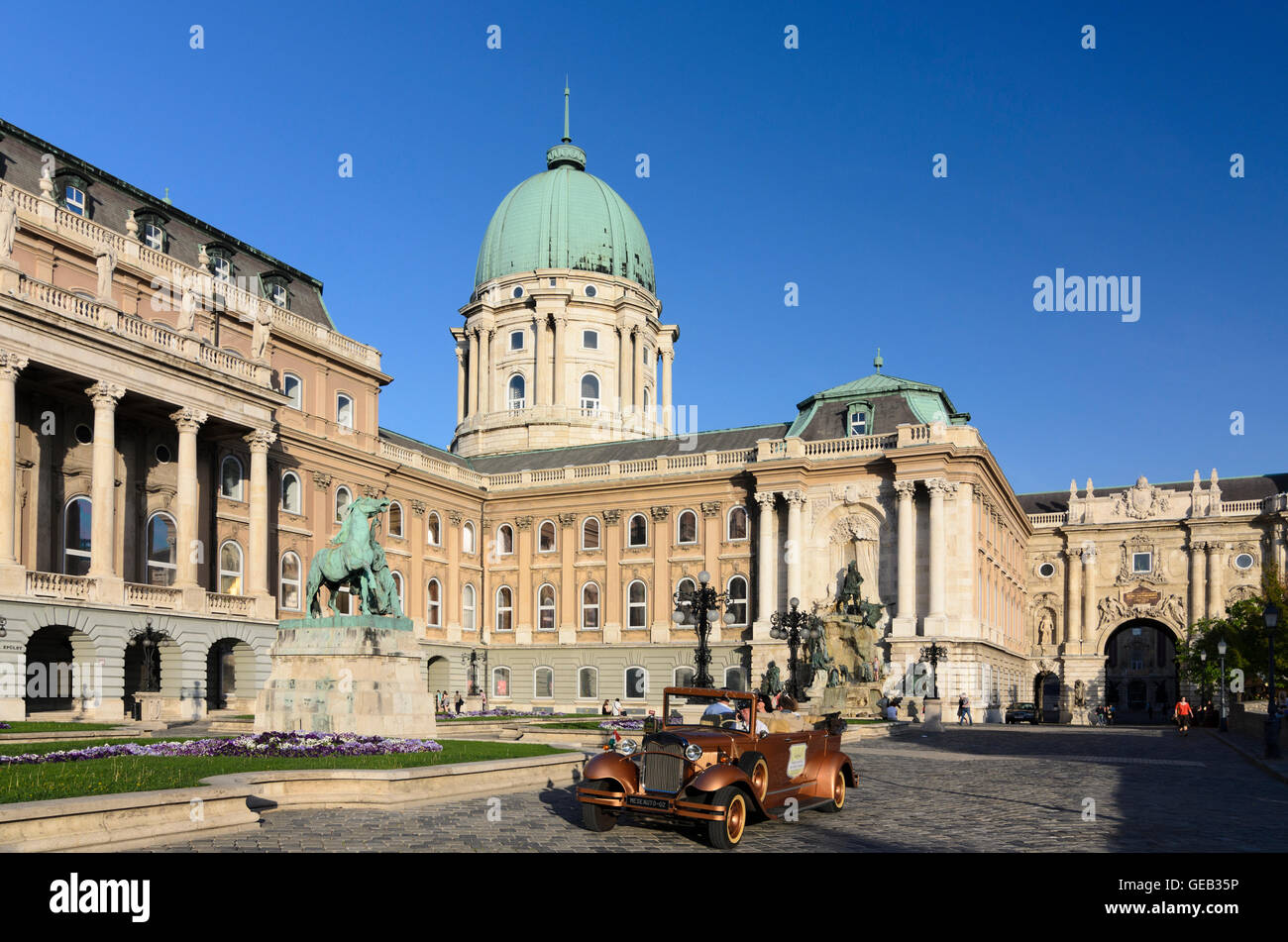 Budapest: äußere Schlosshof des Schloss-Palast, Ungarn, Budapest, Stockfoto