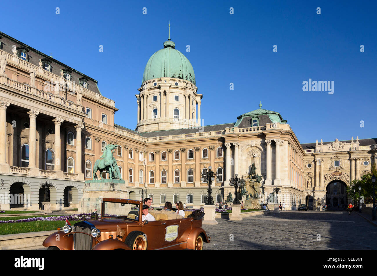 Budapest: äußere Schlosshof des Schloss-Palast, Ungarn, Budapest, Stockfoto