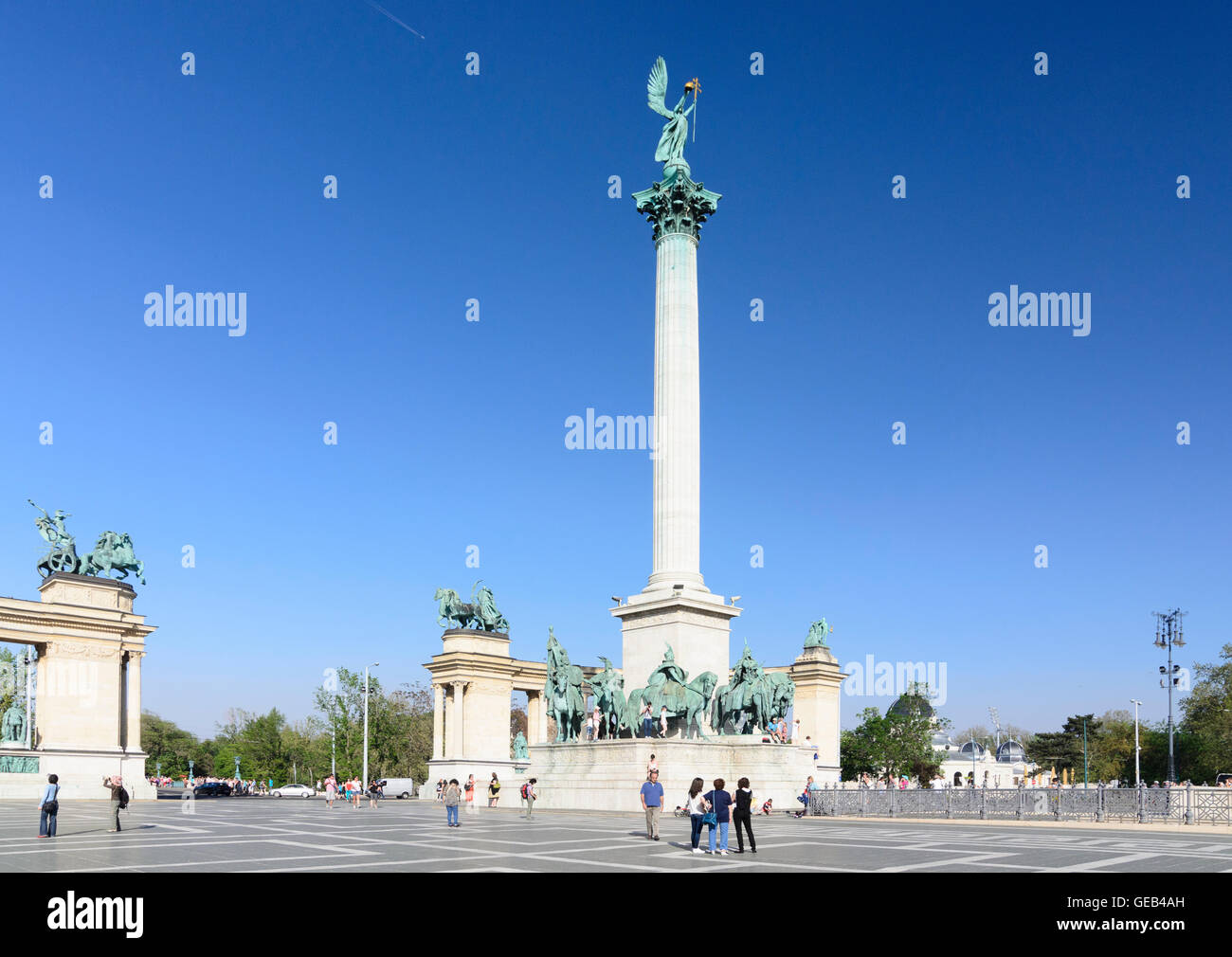 Budapest: Heldenplatz (Hösök Tere) mit dem Millennium Monument, Ungarn, Budapest, Stockfoto