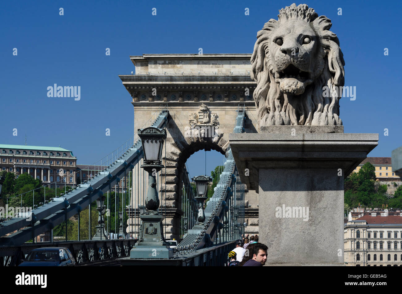 Budapest: Kette Brücke (Szechenyi Lánchíd) auf der Donau, Ungarn, Budapest, Stockfoto