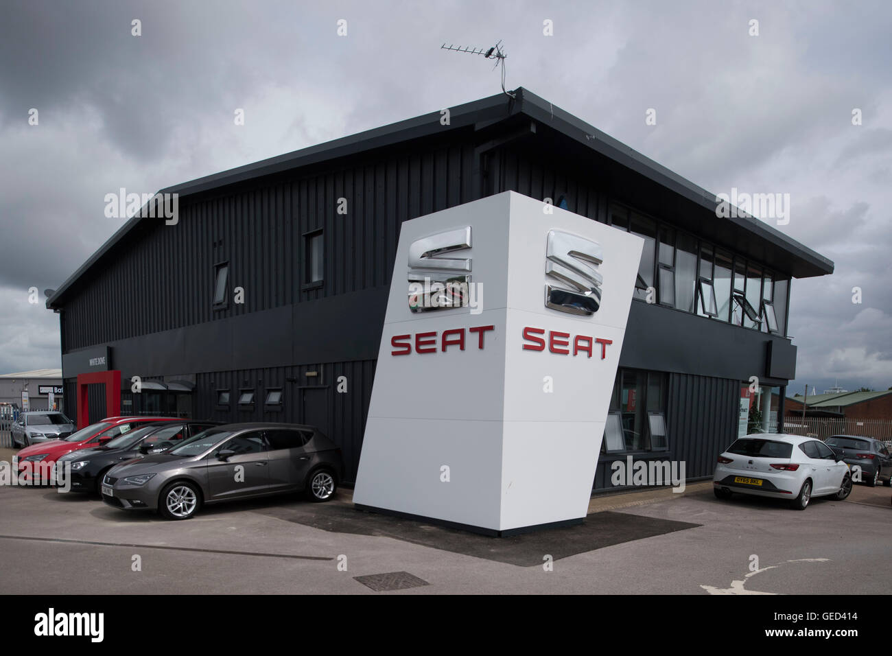SEAT Auto-Garage-Zeichen-Logo. Stockfoto
