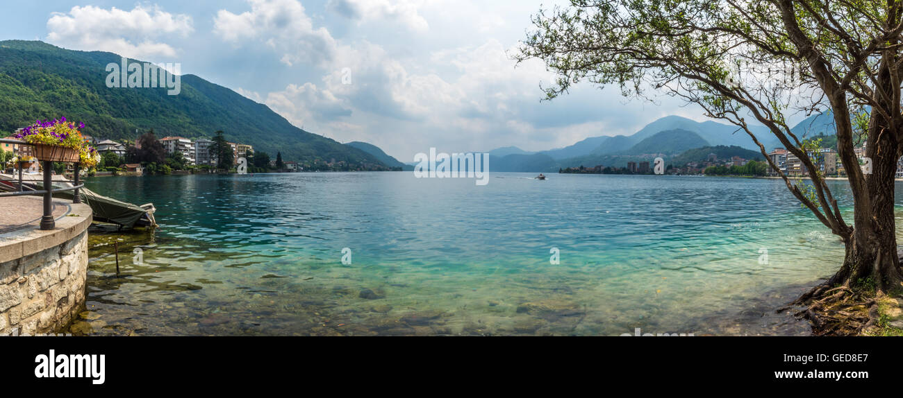 Schöne italienische Omegna See während der Sommerzeit Stockfoto