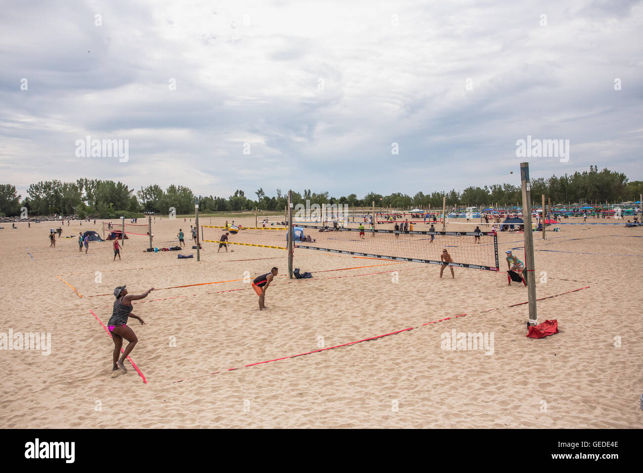 Toronto-Sommer-Woodbine-Beach-Volleyball-Spiele Stockfoto