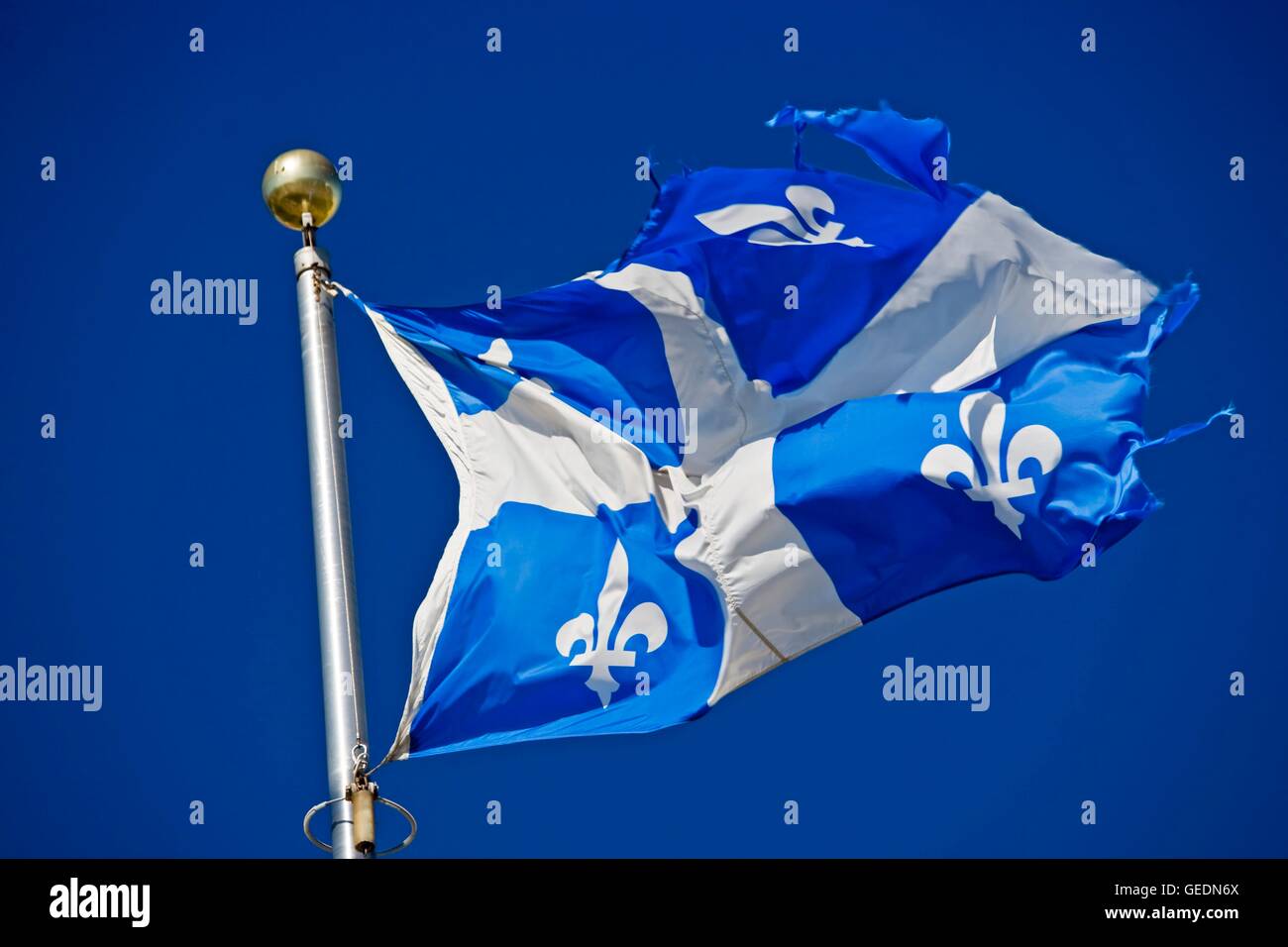 Geographie / Reisen, Kanada, Québec, Québec, Québec Flagge in der Altstadt von Quebec, Quebec Stadt, Quebec, UNESCO-Weltkulturerbe. Stockfoto