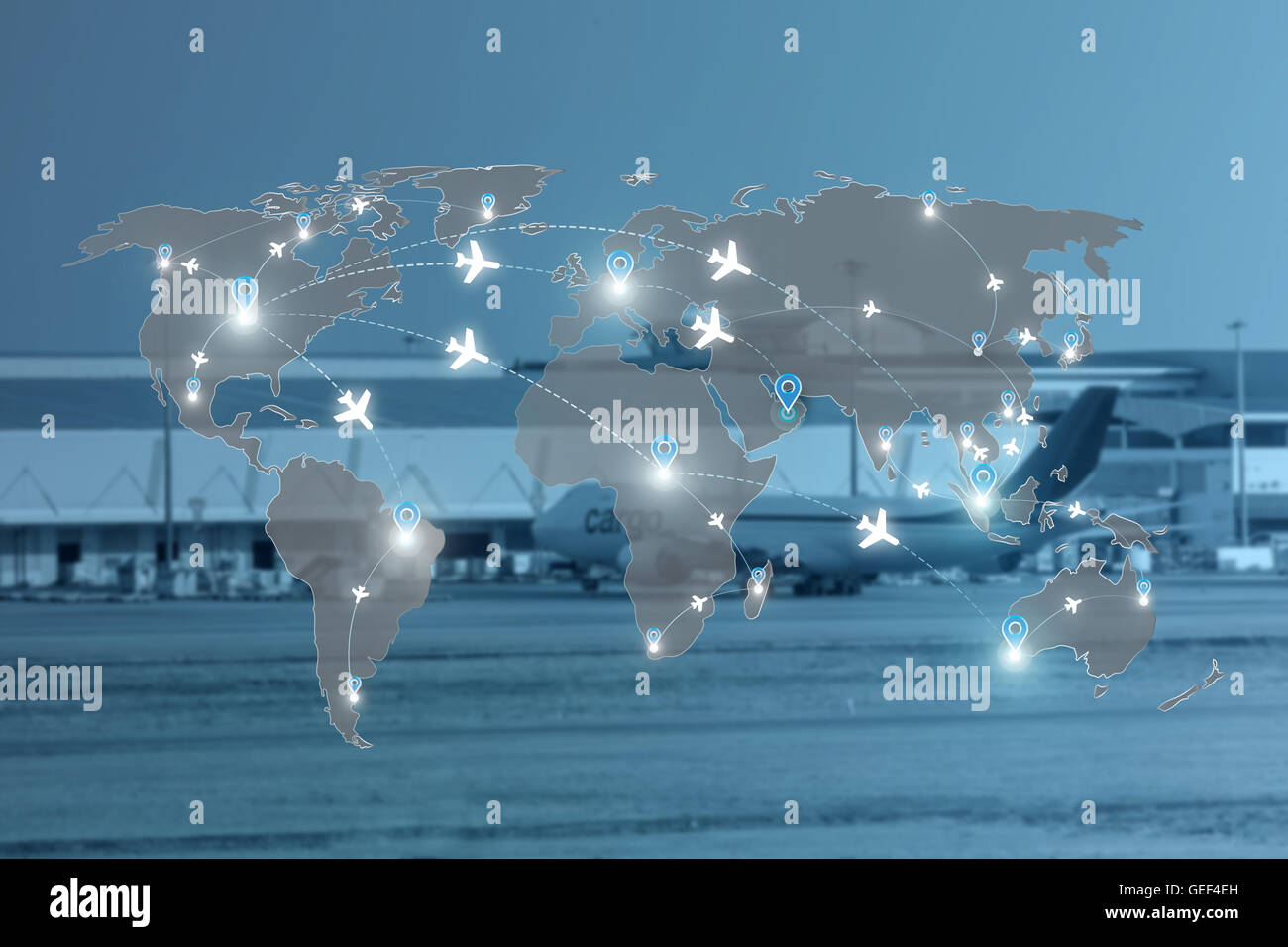 Karte von Flug Strecken Flugzeuge Netznutzung für weltweite Reisen, Import, Export, Logistik-Netzwerk-Konzept. Stockfoto
