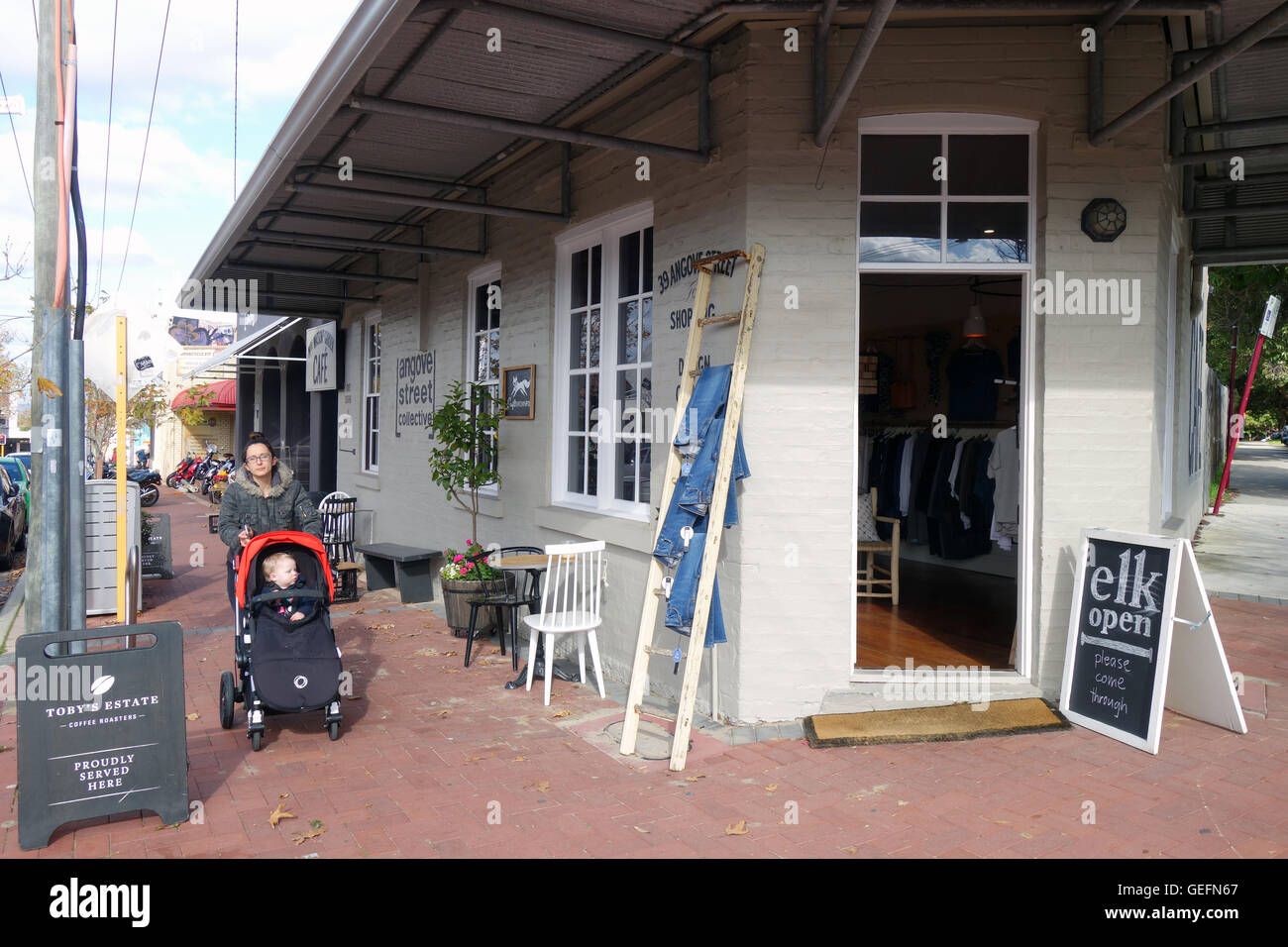 Geschäfte, die für viele verschiedene lokale Künstler und Designer, Angove, kollektive Street North Perth, Western Australia Stockfoto