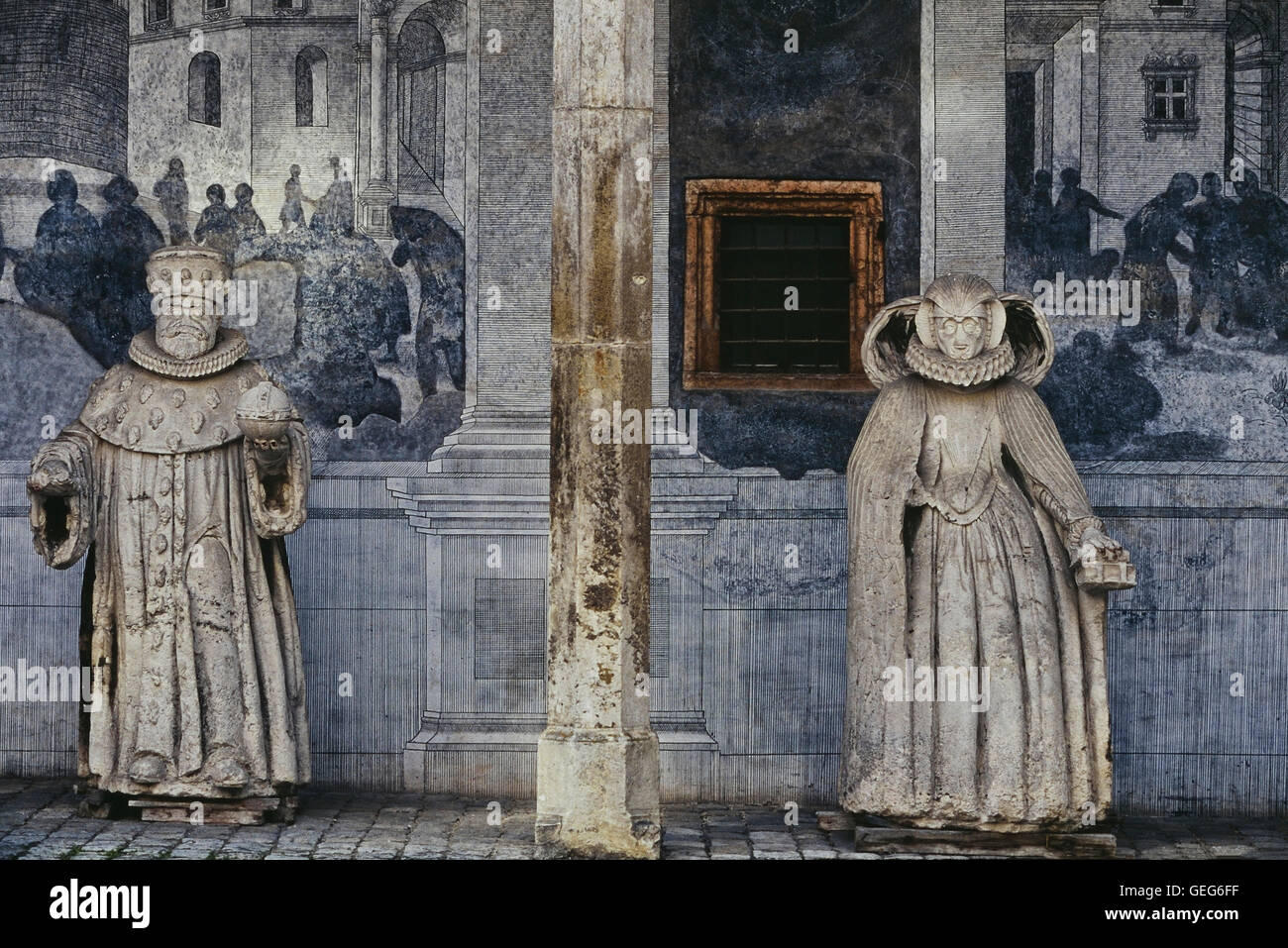 Statuen von Otto Heinrich und Susanna von Bayern im Innenhof von Schloss Neuburg, Deutschland. Europa Stockfoto