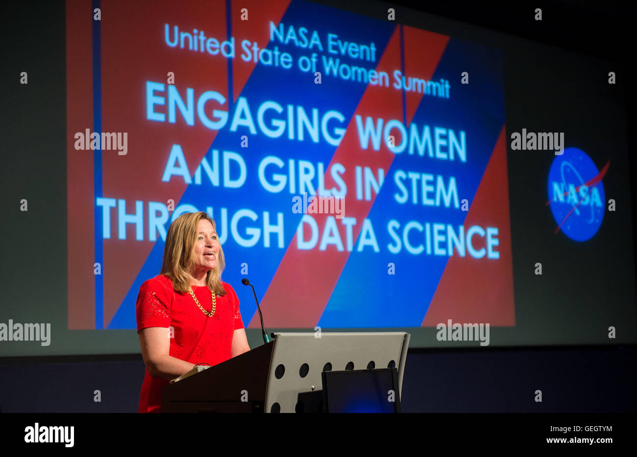 Beteiligung von Frauen und Mädchen an Stammzellen durch Data Science Event 06150002 Stockfoto