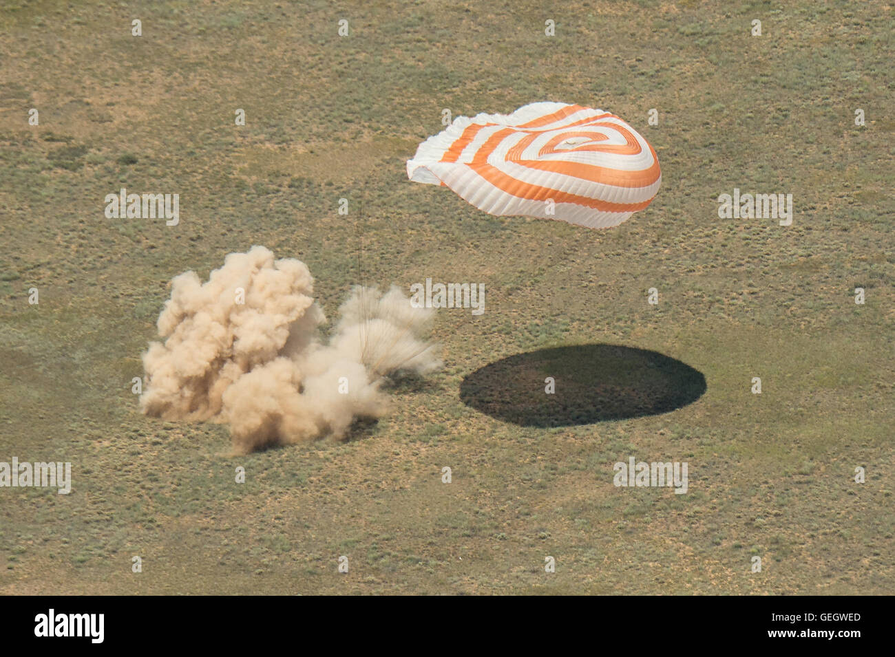 Expedition 47 Sojus TMA - 19M Landung 06180002 Stockfoto