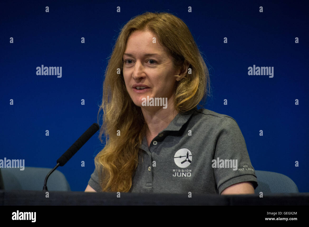 Die Juno-Mission der NASA bereitet sich auf die Jupiter-Orbit-Insertion (JOI) vor und markiert damit eine kritische Phase der Reise des Raumschiffs zur Erforschung des Jupiters. Die Veranstaltung wurde von Wissenschaftlern des Jet Propulsion Laboratory in Pasadena, Kalifornien, informiert. Stockfoto