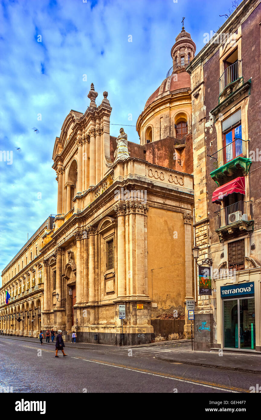 Italien Sizilien Catania - Via Etnea - Ansicht mit Kirche von San Michele Arcangelo Stockfoto