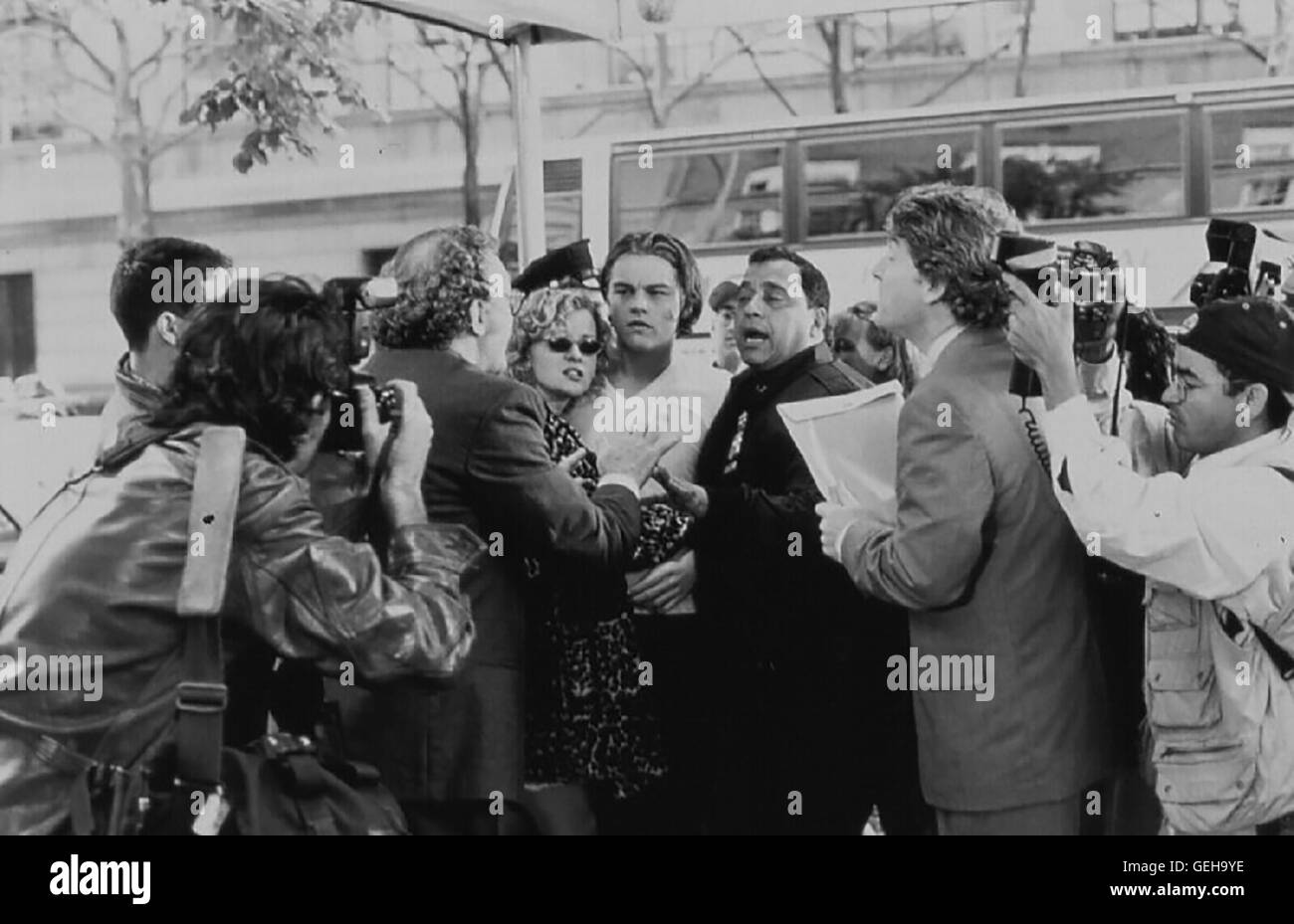 Vicky (Gretchen Mol) Und Brandon Darrow (Leonardo DiCarprio, Beide Mitte),?, Lee Simon (Kenneth Branagh)? Lokalen Caption *** 1998, Celebrity, Celebrity Stockfoto