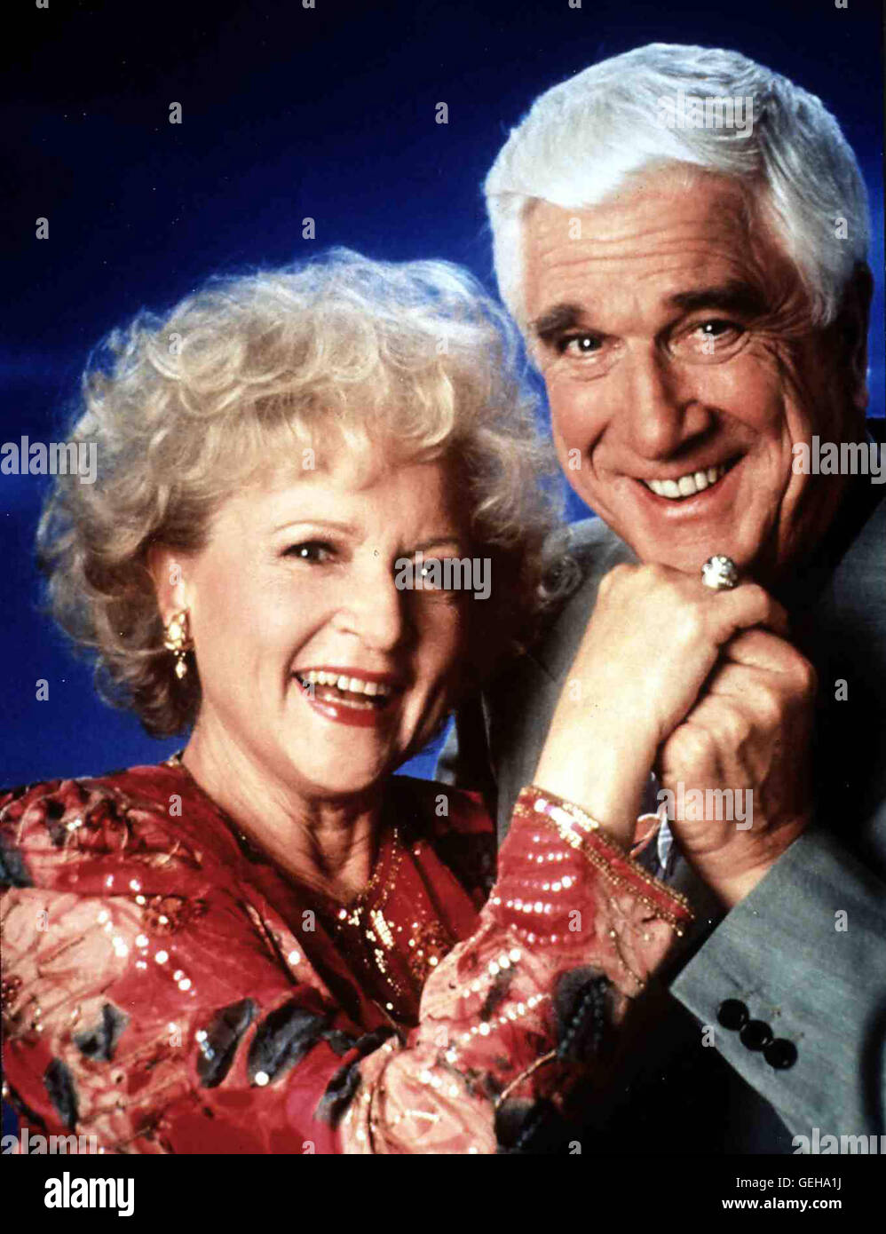 Betty White, Leslie Nielsen sterben anziehend Blumenzwiebelarten Evelyn Eglin (Betty White) Erfaehrt von Dachmarke Arzt, Dass Sie Nur Noch Sechs Monate Zu Leben Zu Hut. Trauzeugin Faehrt Sie Nach Mexiko, wo Sie Lloyd Dixon (Leslie Nielsen) Kennenlernt. Beiden Onlineportal Sitsch sterben Stockfoto